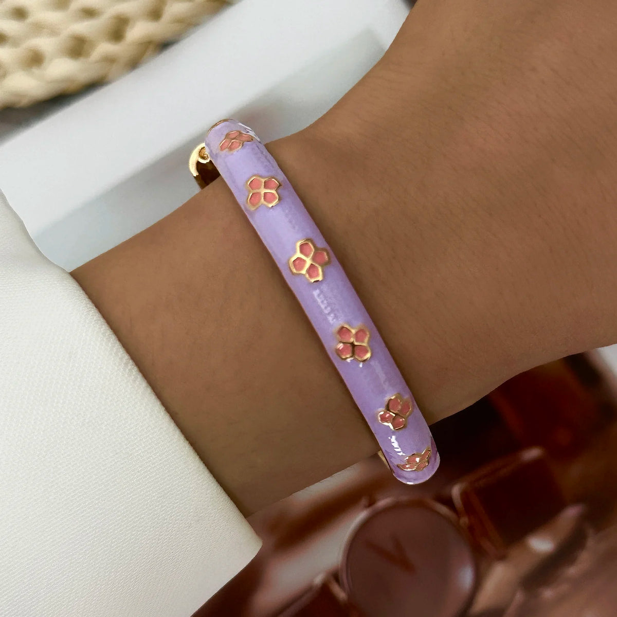 Jonc Cloisonné Fleurs Colorées – Style Doré
