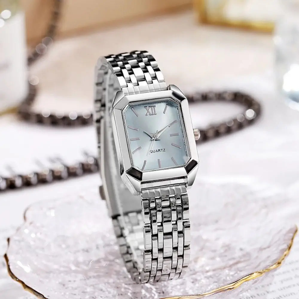 Montre Femme Quartz Bracelet Acier – Strass & Élégance